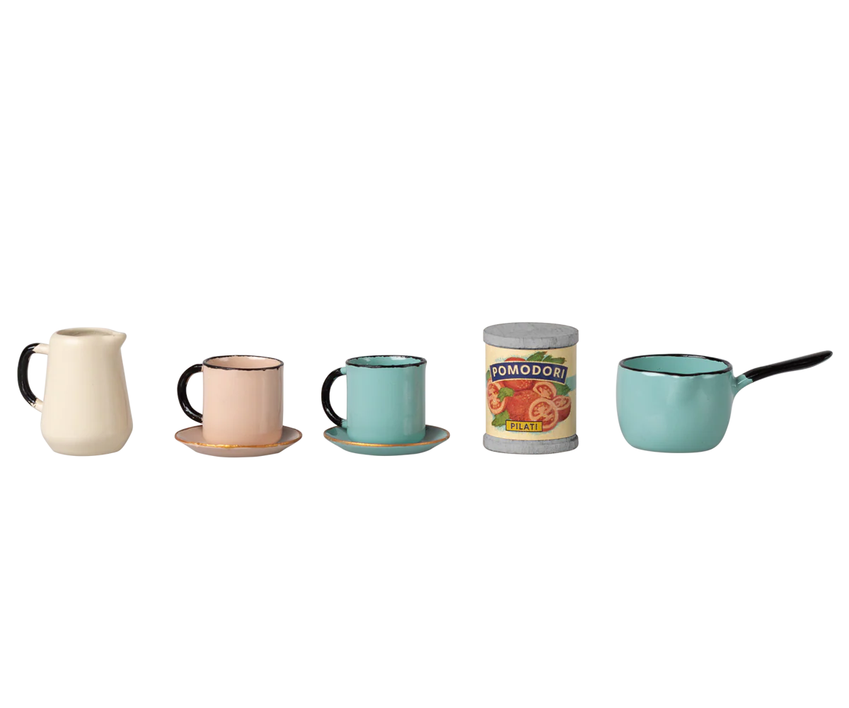 Kitchen Counter, Mouse