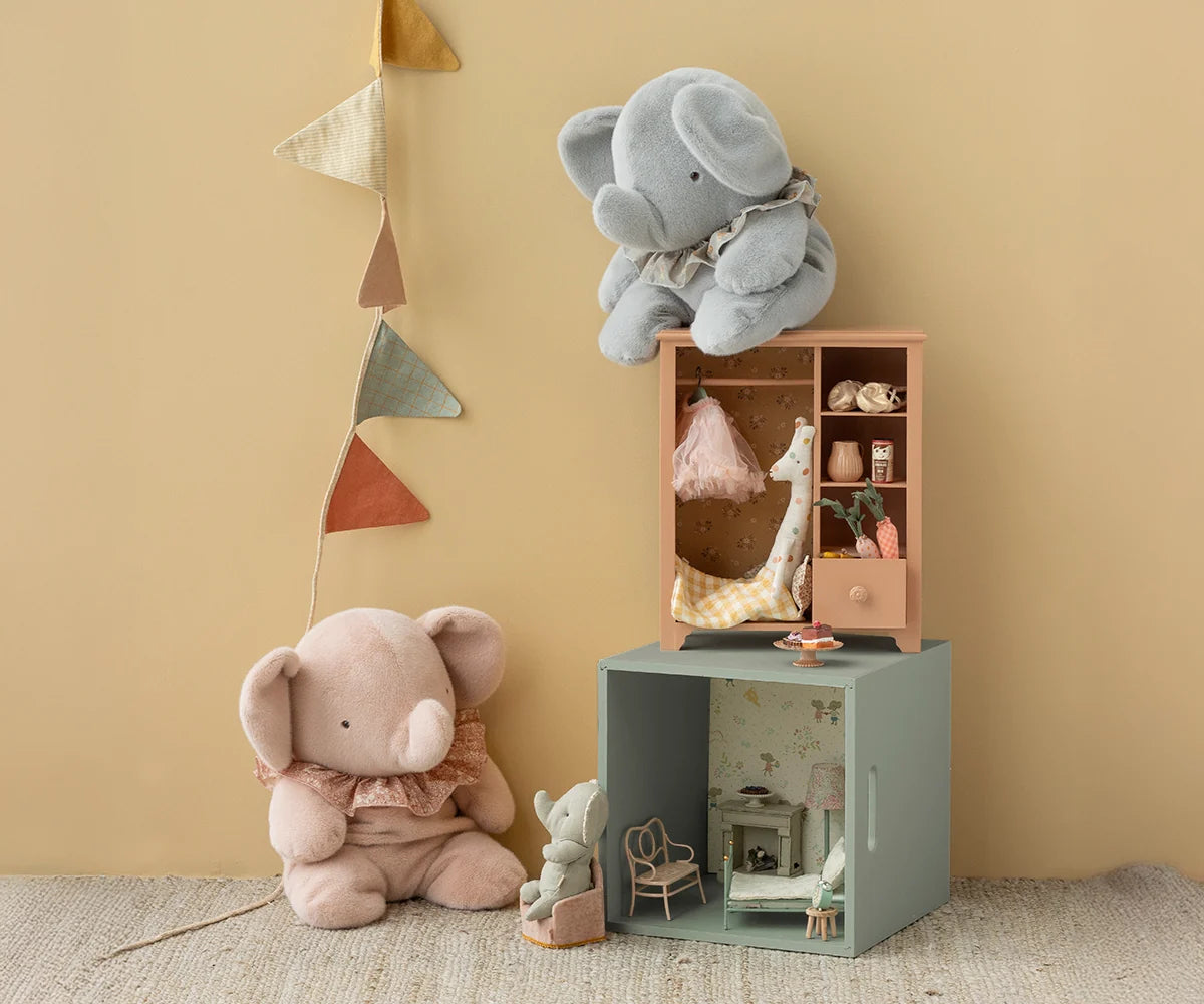 Elephant Plush, Big (Powder)