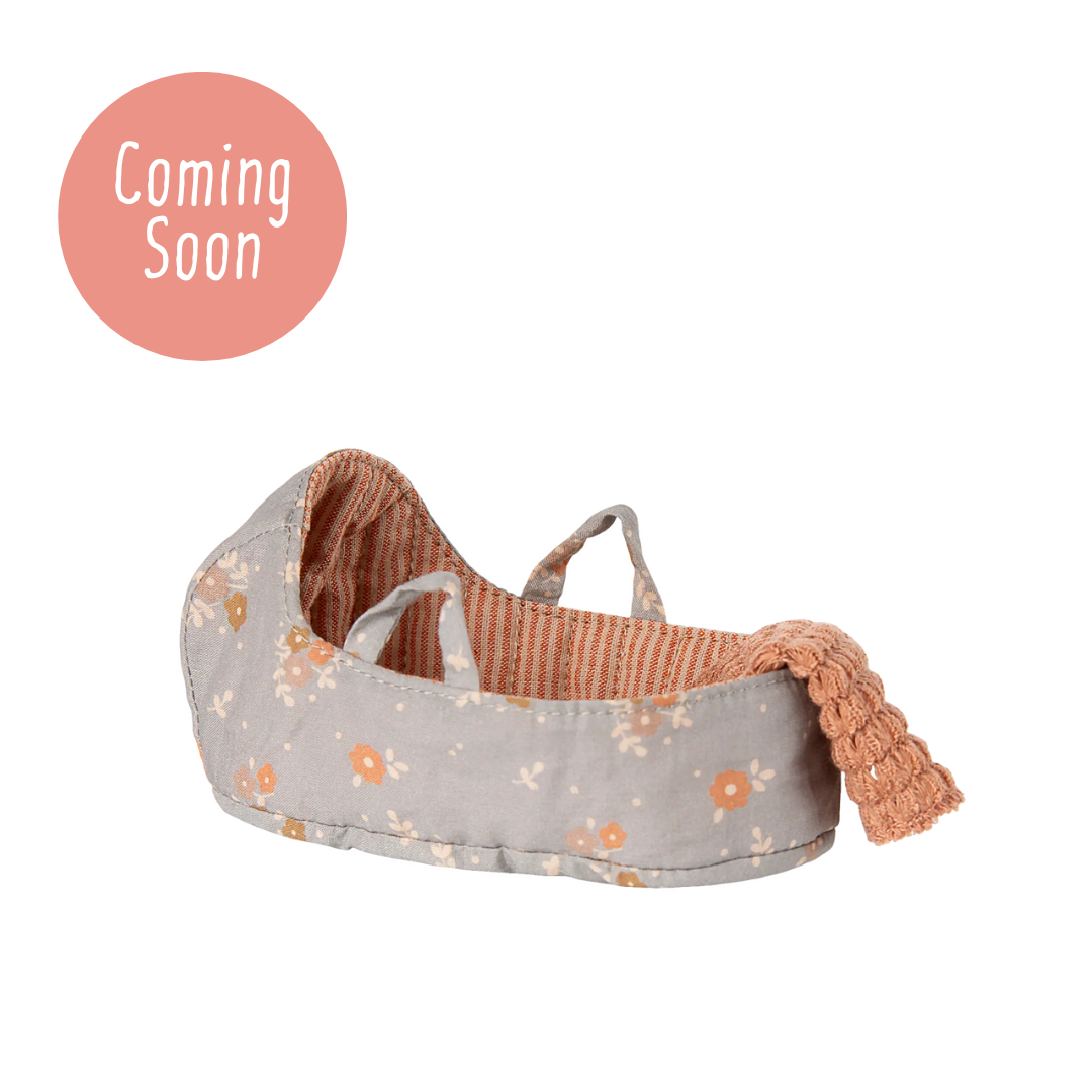 Carry Cot, Micro
