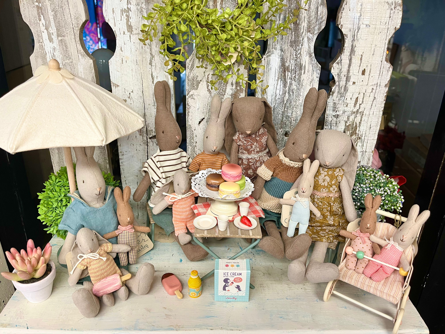 Shop Maileg