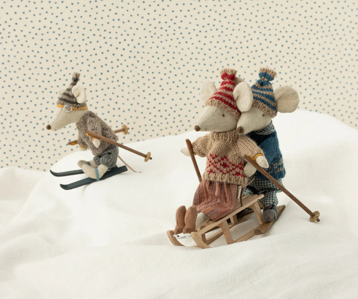 Sled, Mouse