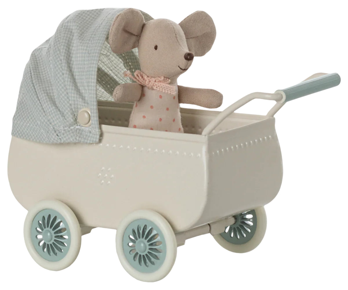 Pram with Baby Mouse