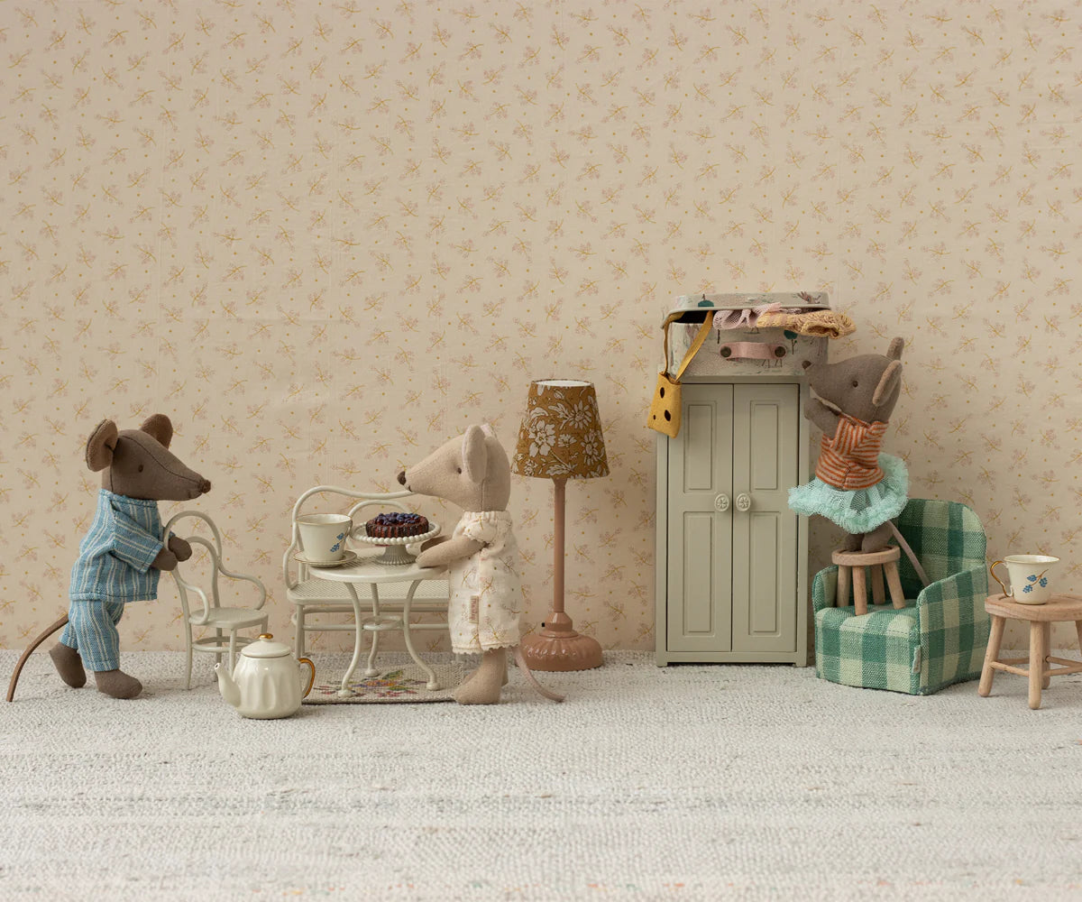 Cafe Set, Mouse