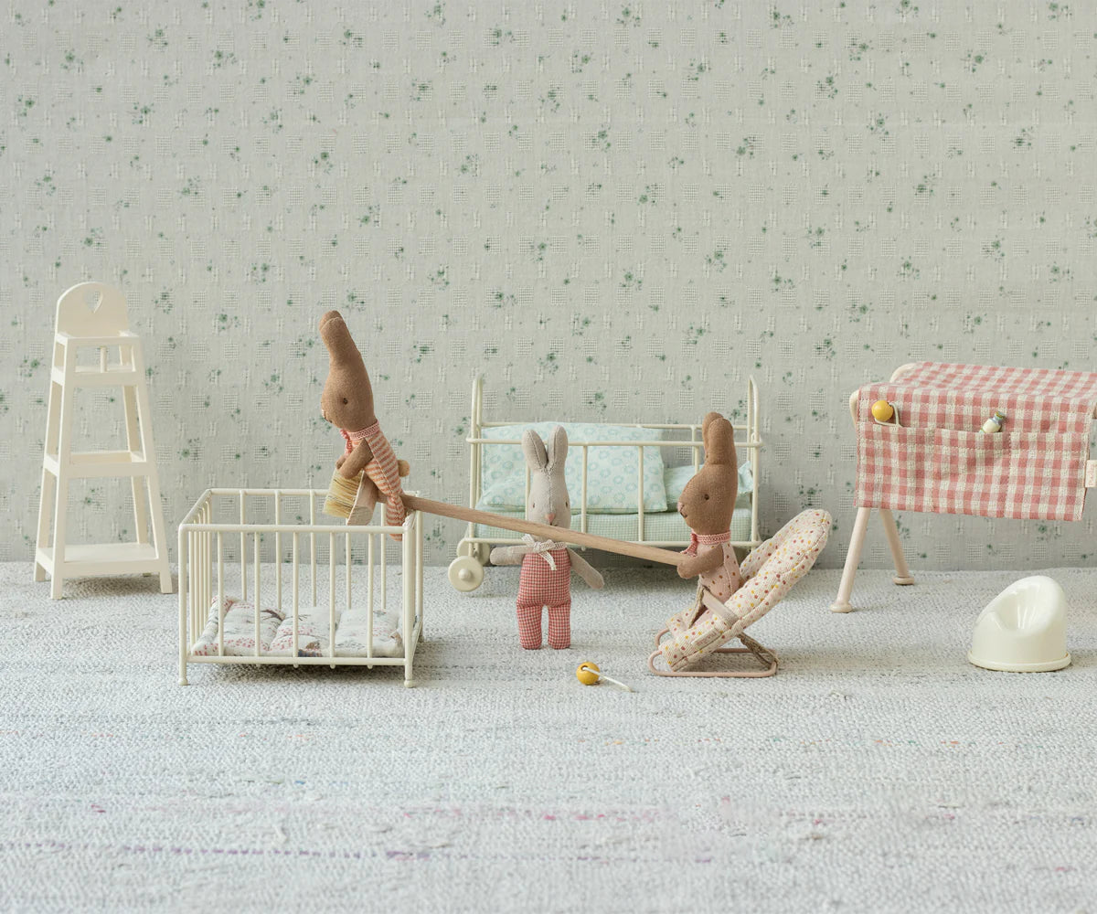 Rabbit, My (Red Check)