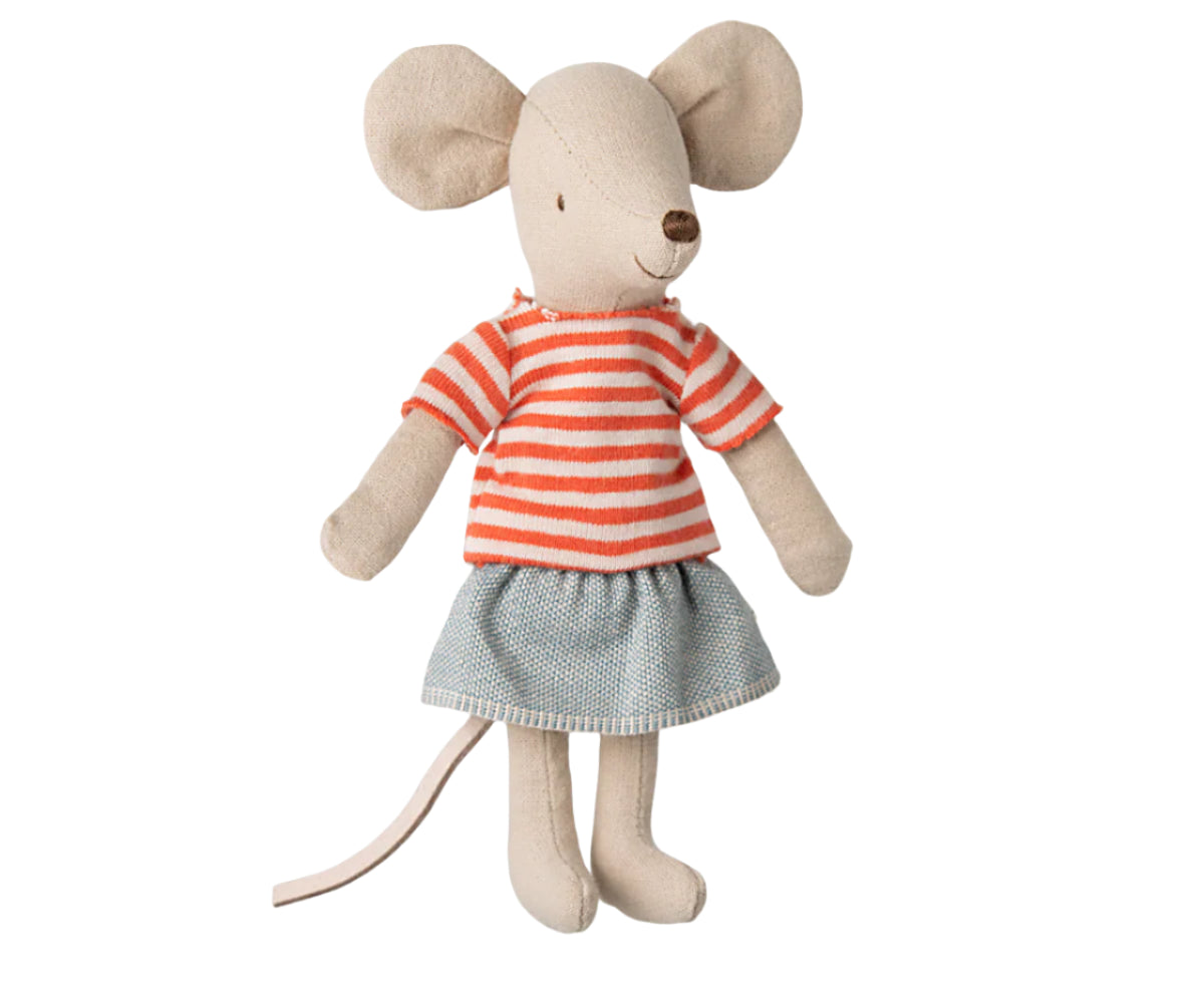 Sister Mouse, Big Sister