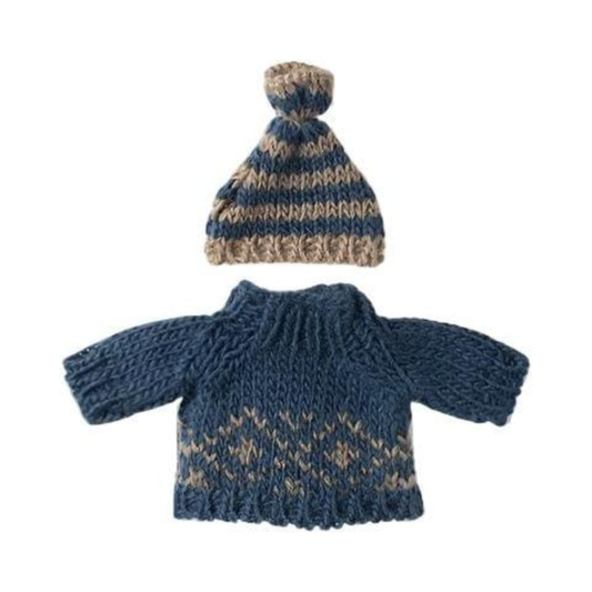 Knitted Sweater and Hat, Dad Mouse