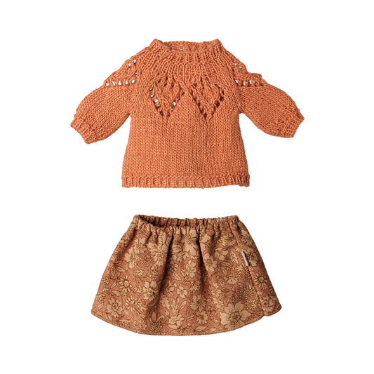 PREORDER: Skirt and Knitted Sweater, Medium Mouse (Expected: 11/01/26)
