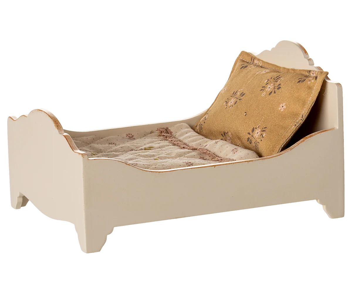 Bed, Mouse