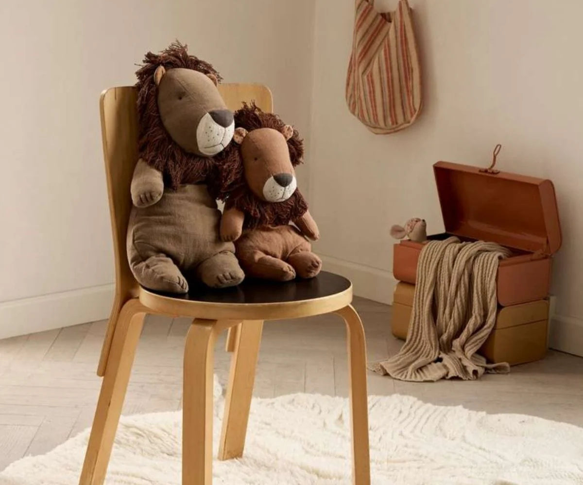 Safari Friends, Lion, Big