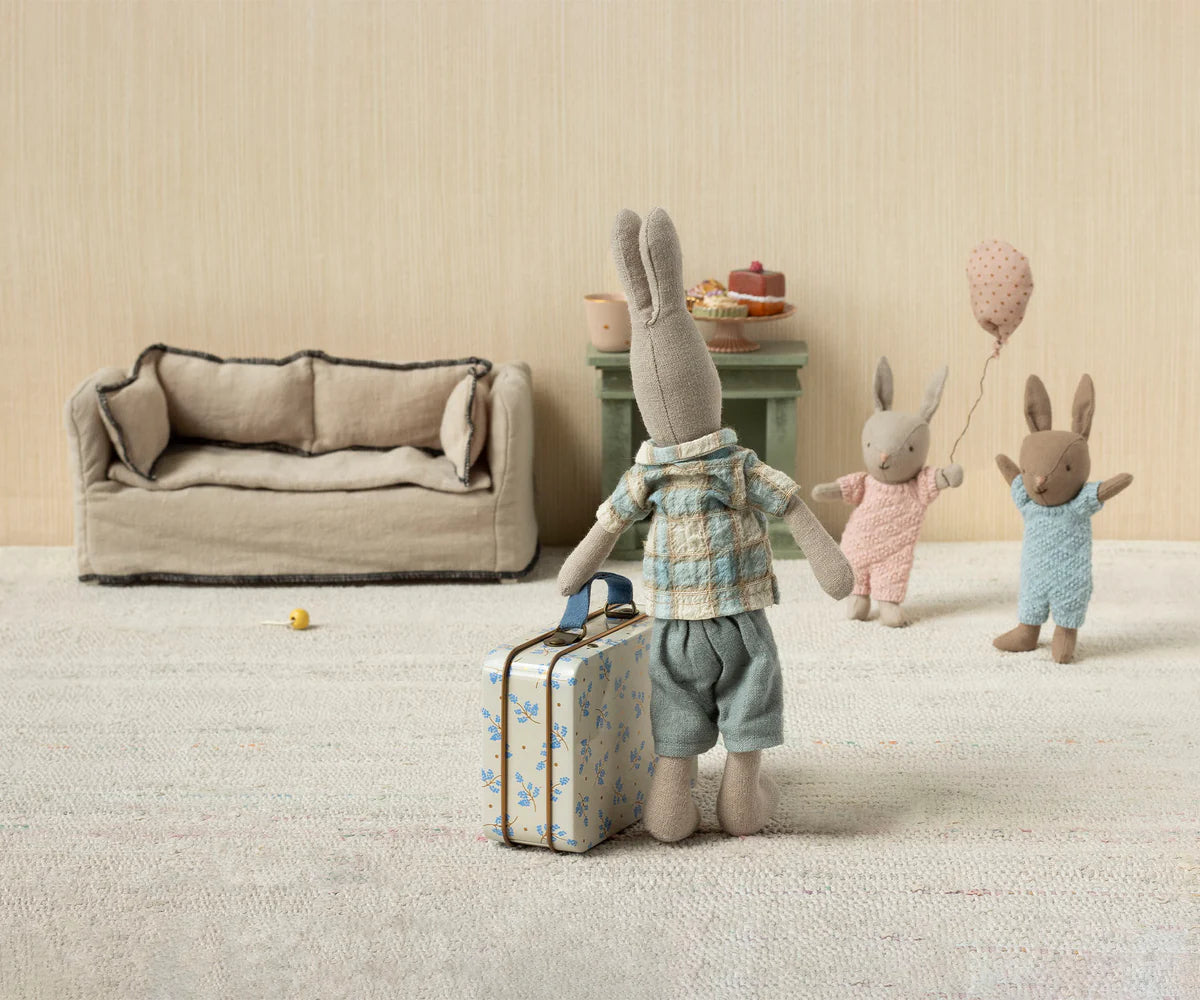Suitcase, Small (Madelaine Blue)