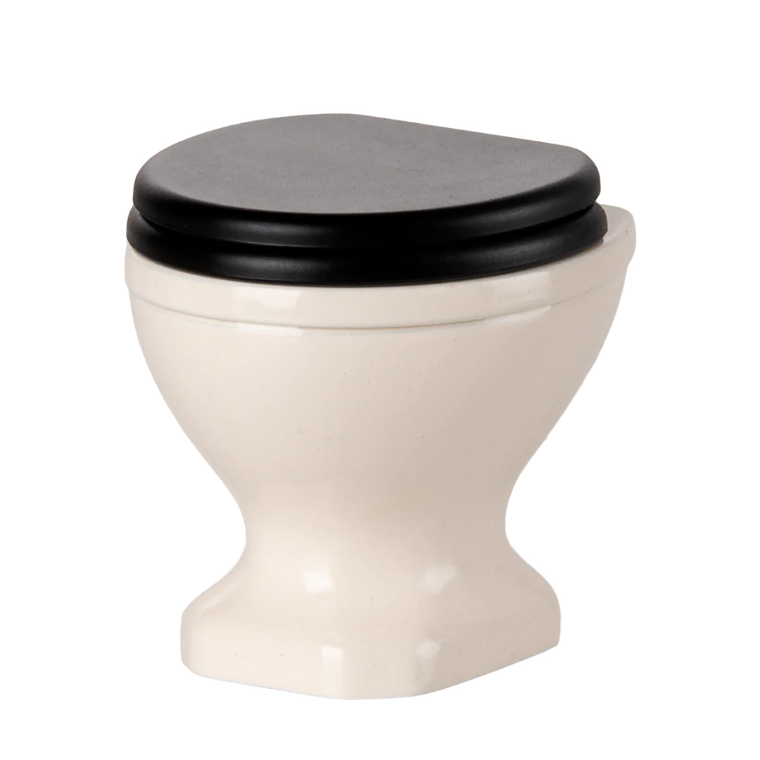 Water Closet, Mouse