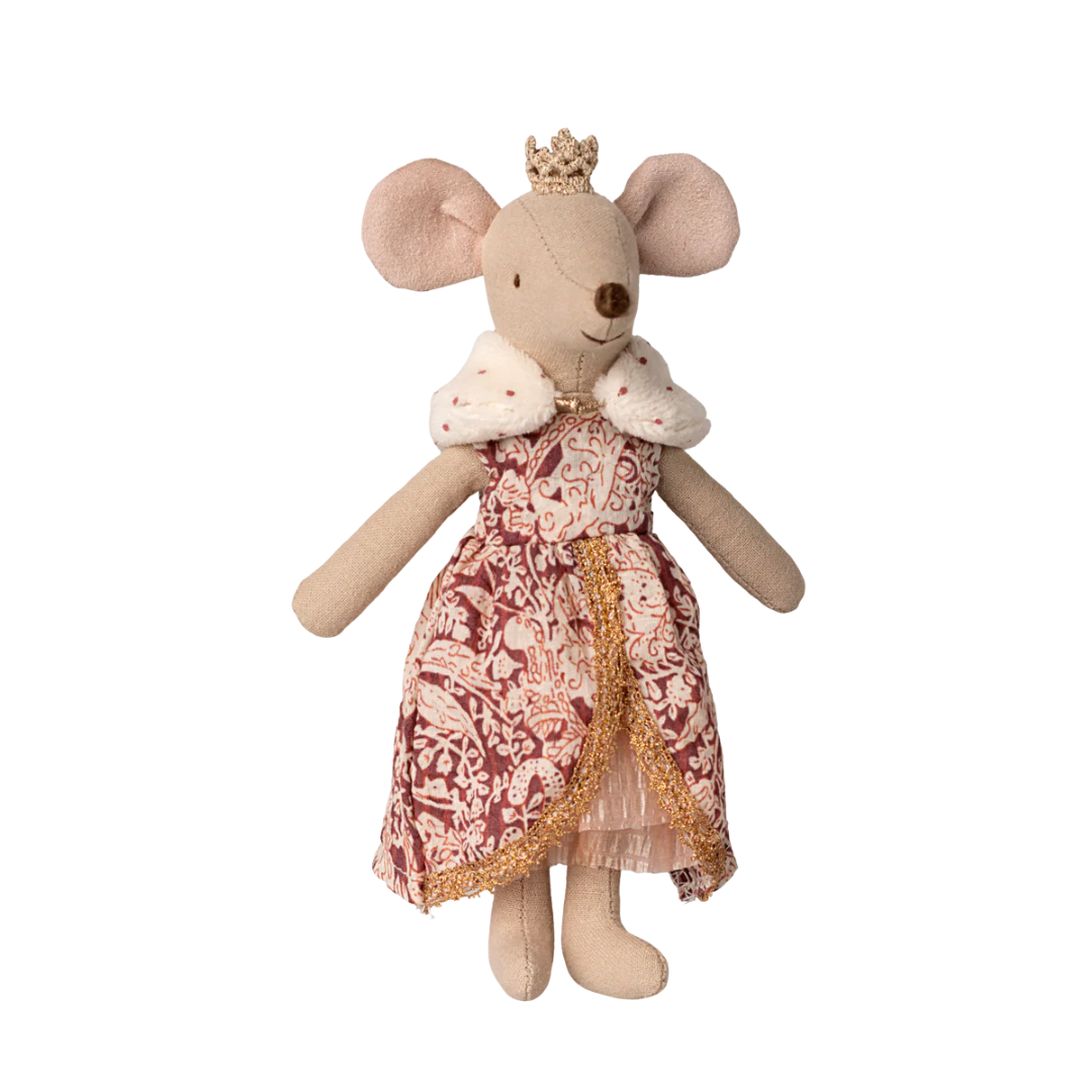 Queen Mouse, Mum