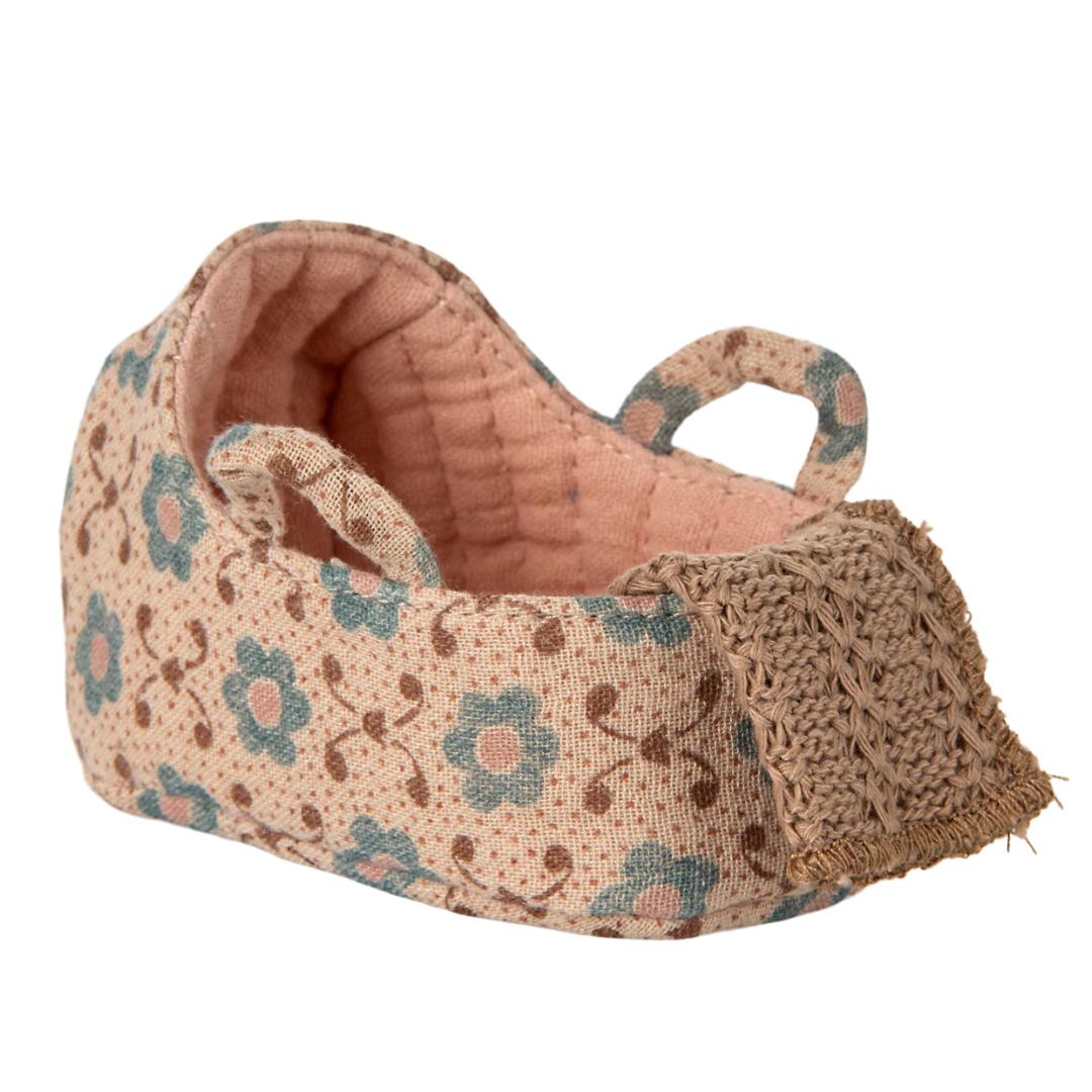 Carry Cot, Baby Mouse (Rose)