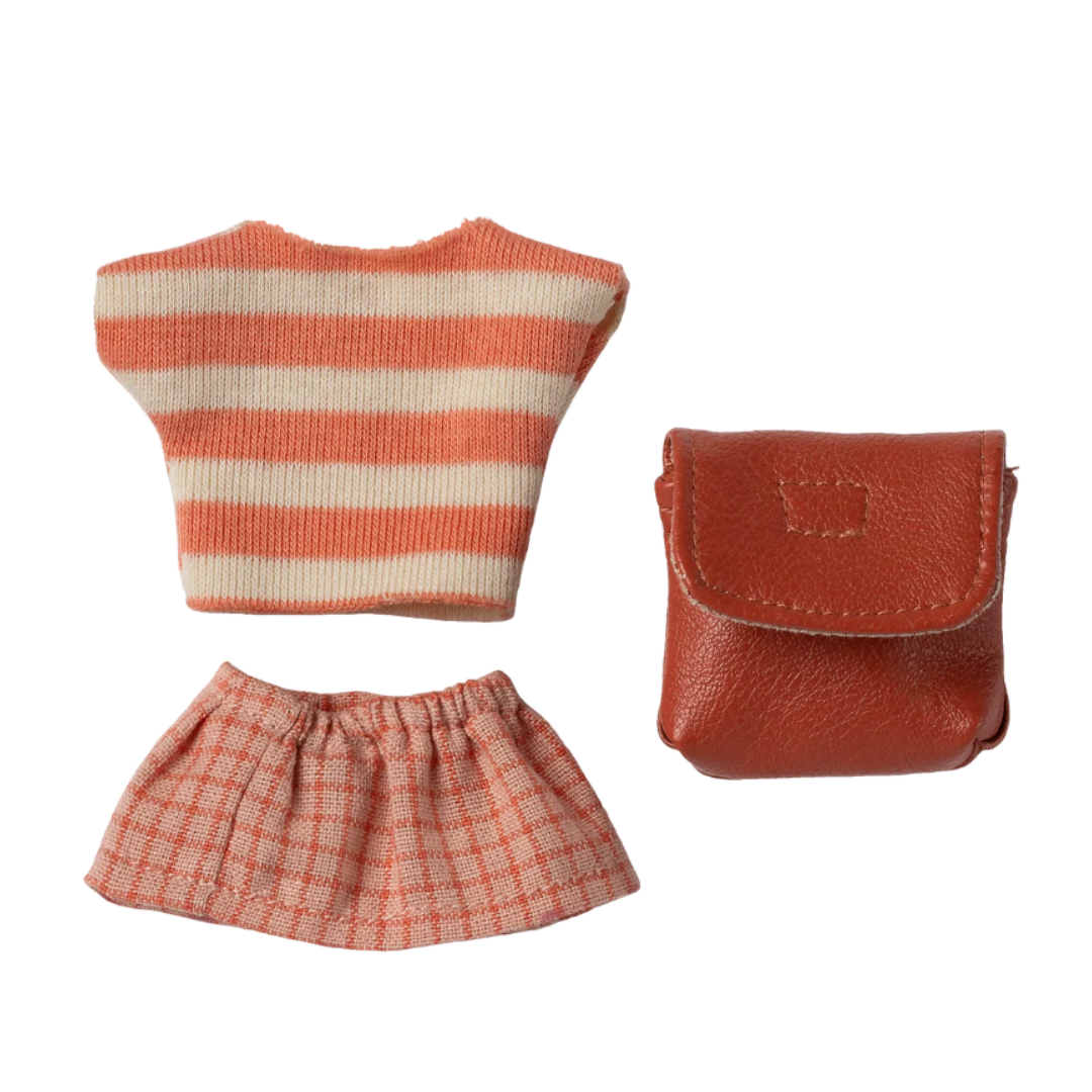 Clothes and Bag, Big Sister Mouse (Coral)