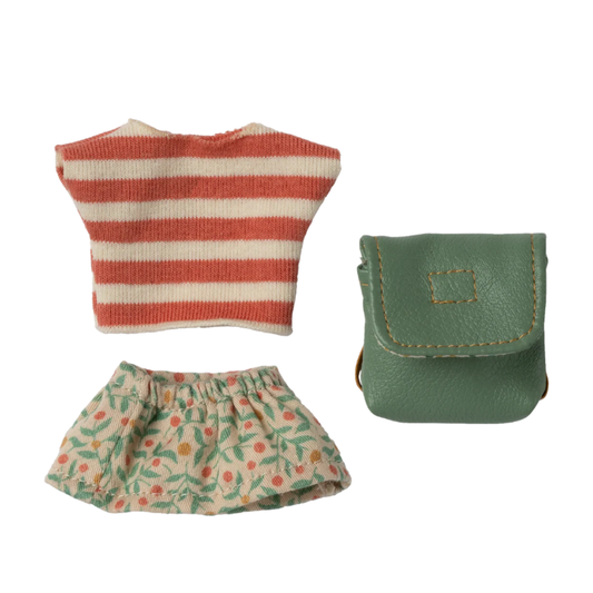 Clothes and Bag, Big Sister Mouse (Green)