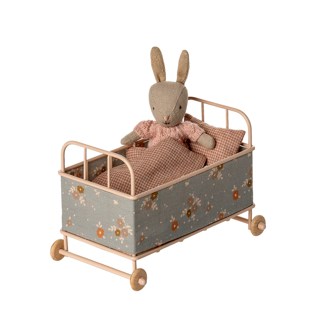 Cot Bed, Micro