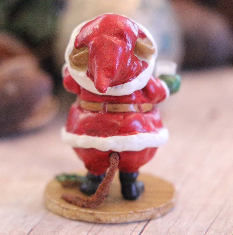 Snacking Santa M-716